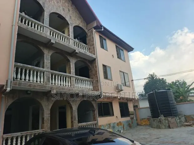 2bdrm Block of Flats in Koforidua Okorase, New-Juaben Municipal · Photo 1