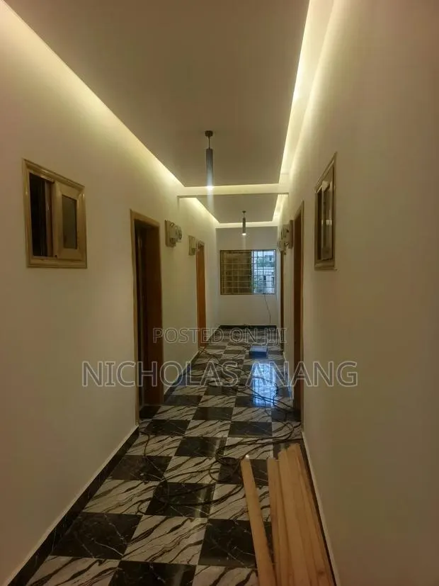1bdrm Apartment in Dorns Properties, New Town for rent · Photo 8