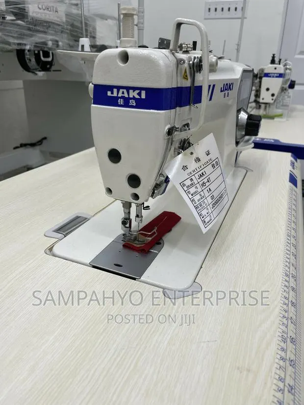 Jaki Digital Industrial Sewing Machine · Photo 1