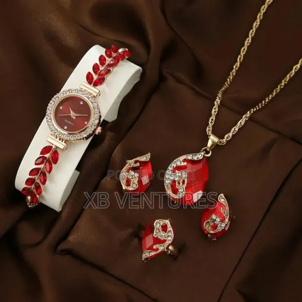 4 PCS Women Jewelry Set Rhinestone Wrist Watches - Red · Photo 1