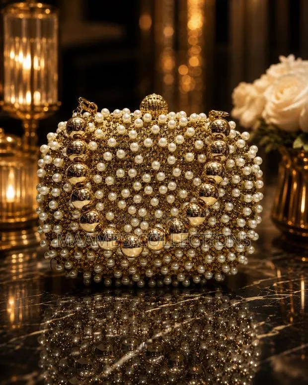 Luxury Pearl Crystal Clutch Bag for Weddings, Parties Events · Photo 1