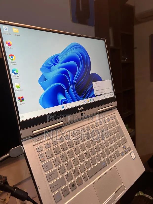 Laptop NEC 4GB Intel Core i5 SSD 128GB · Photo 1