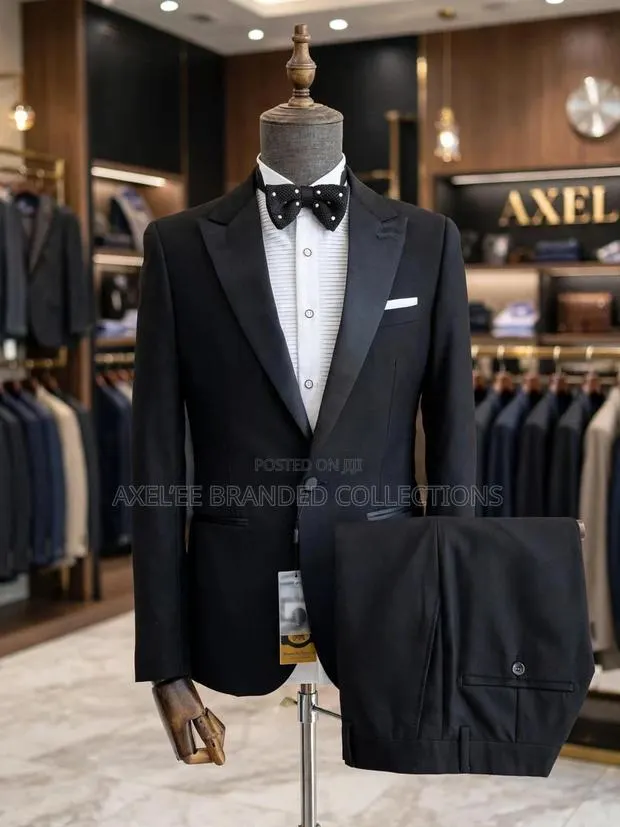 Gentleman’s Black Single Breasted Tuxedo Suits · Photo 1