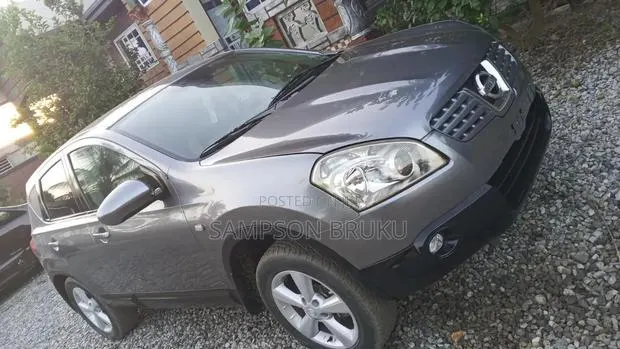 Nissan Qashqai 2010 Gray · Photo 1