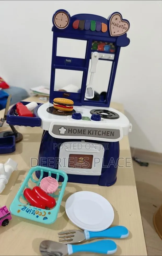 Kids Play Kitchen · Photo 1