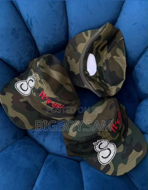 Caps Short Style · Photo 1