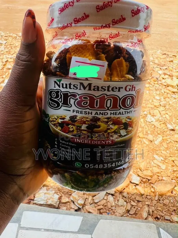 NutsMaster Tropical Granola · Photo 1