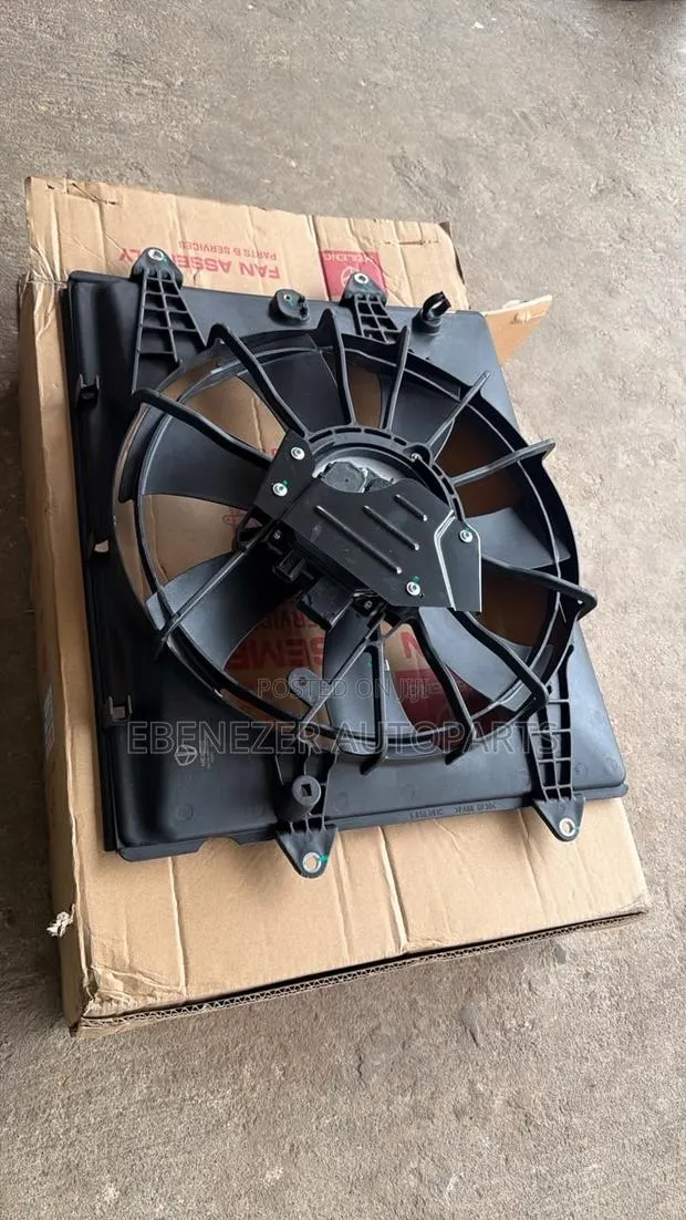 Honda Civic 2.0L Radiator Fan 2016 2017 2018 2019 2020 · Photo 1