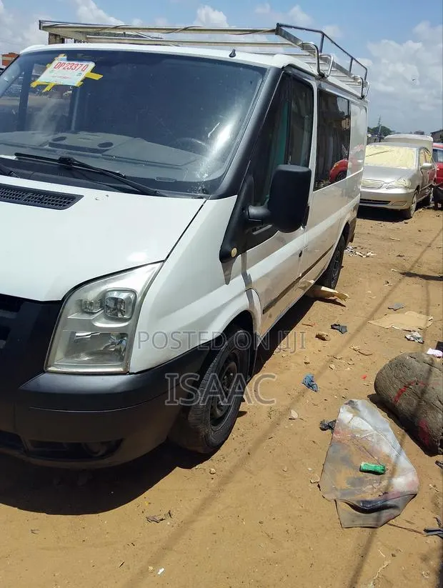 Ford Transit 2008 White · Photo 1
