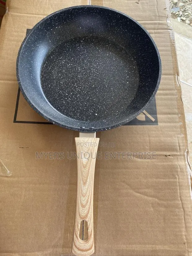 Granite Non-Stick Frying Pan With Wooden Handle · Photo 1