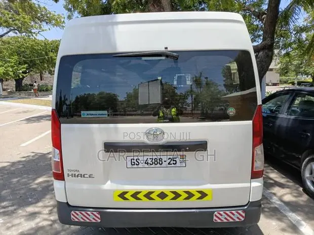 15 Seater Bus for Rent · Photo 1