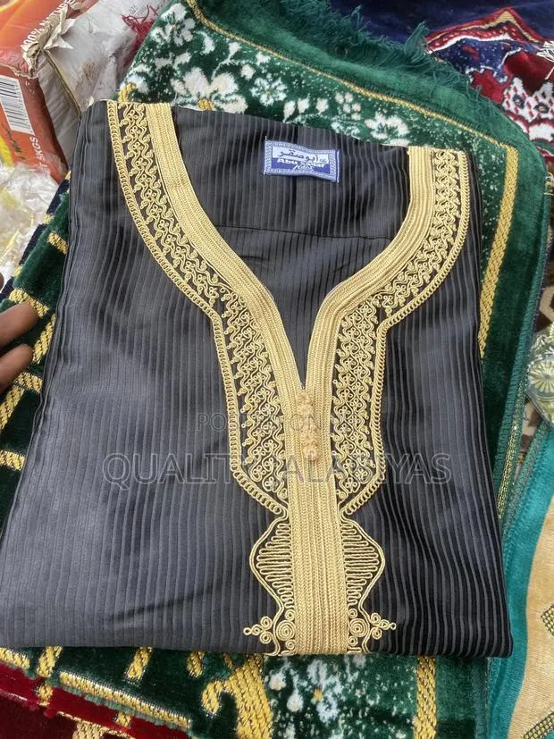 Quality Morrocan Jalabiya (Lines) · Photo 1