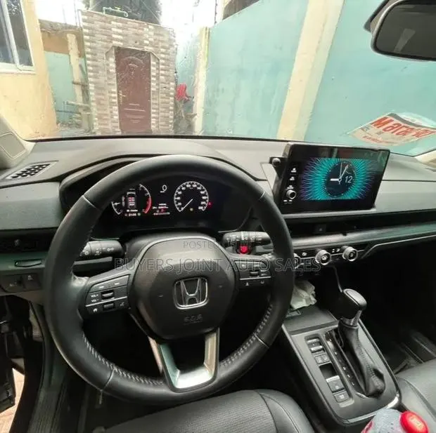 Honda CR-V 2025 Black · Photo 1