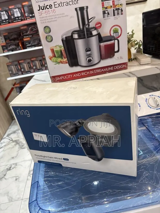 Get Ring Floodlight Smart Cam Wired Pro Security Camera · Photo 1