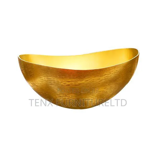 Metal Boat Shaped Planter Vase (DECOR) · Photo 1