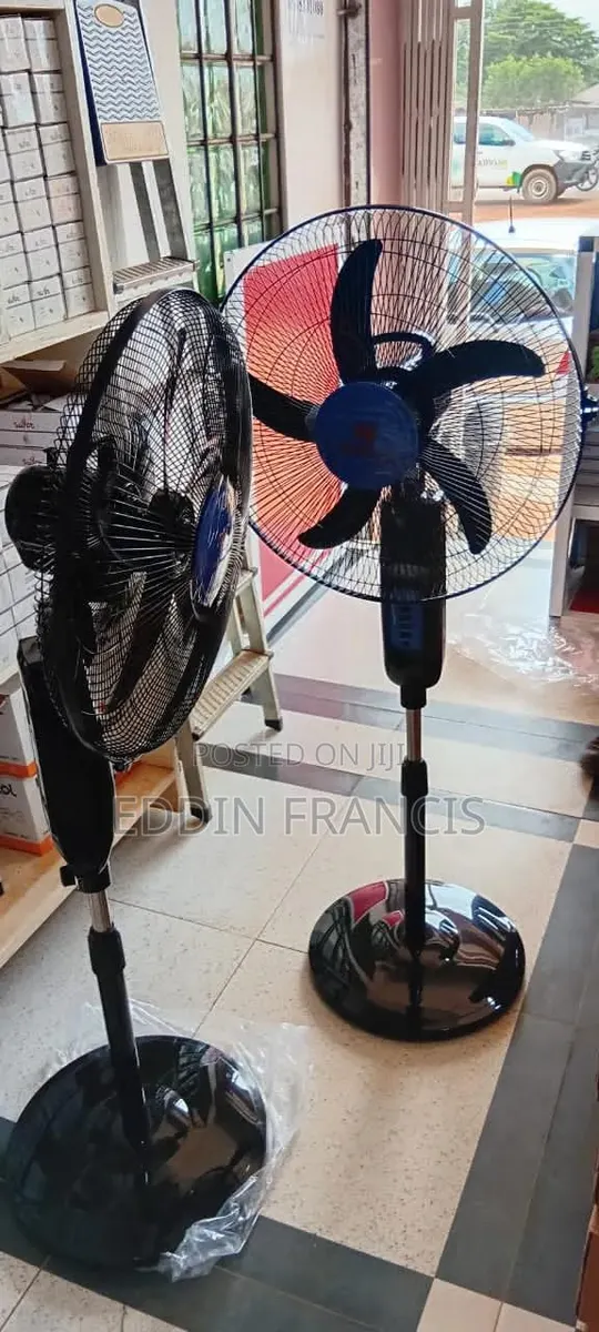 Rechargeable Fan · Photo 1