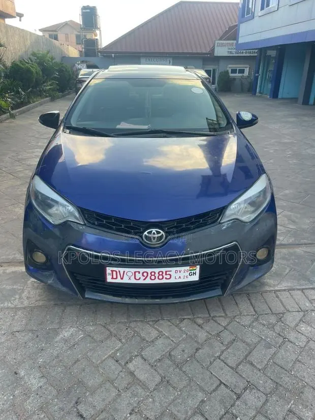 Toyota Corolla S 4dr Sedan (1.8L 4cyl CVT) 2016 Blue · Photo 1
