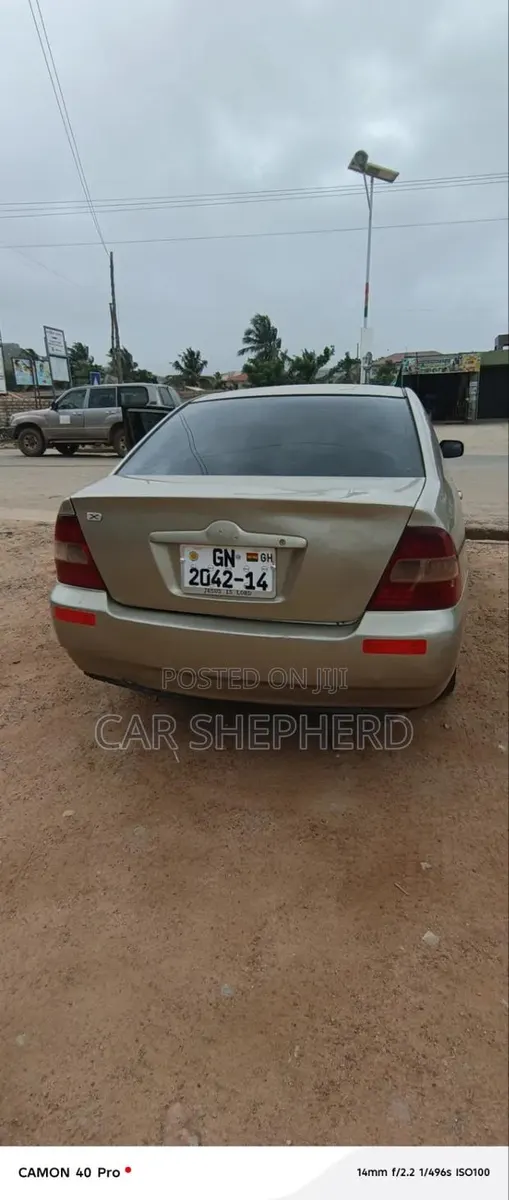 Toyota Corolla Sedan 2003 Silver · Photo 1
