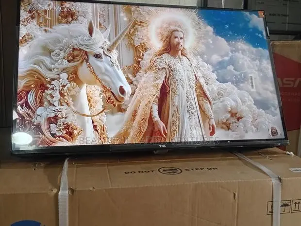 TCL 32-Inch Modern Entertainment Tv · Photo 1