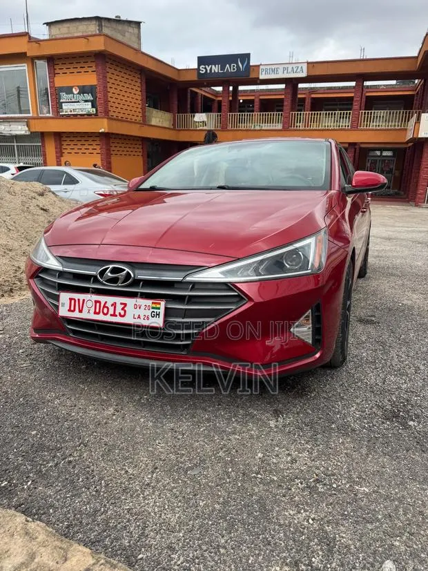 Hyundai Elantra SE 2019 Red · Photo 1