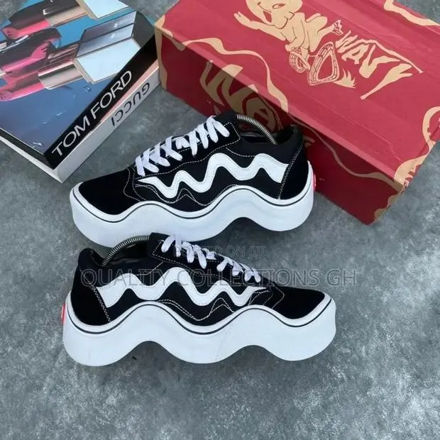 Vans Tyga Wavy · Photo 1