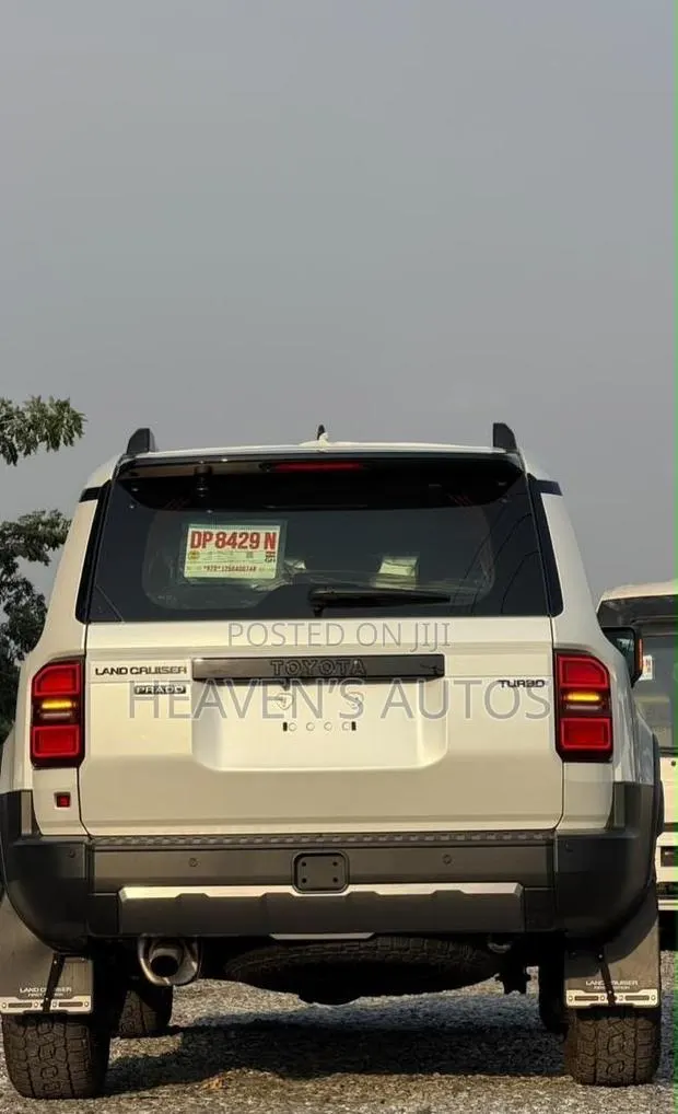 New Toyota Land Cruiser Prado 2025 White · Photo 1