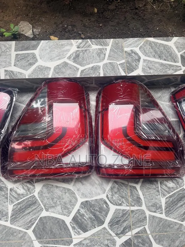 Ford F-150 2022-24 Spec Tail Light Pair · Photo 1
