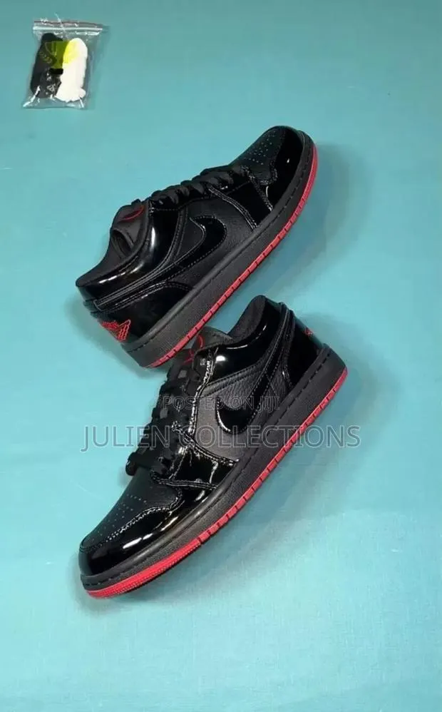 Jordan 1 Low · Photo 1