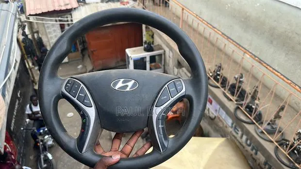 2012 Hyundai Elantra Steering Wheel. · Photo 1