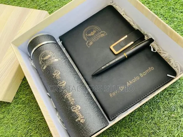 Gift Set Customized Diary, Pen, Vacuum Flasks, Wallets, Etc · Photo 1