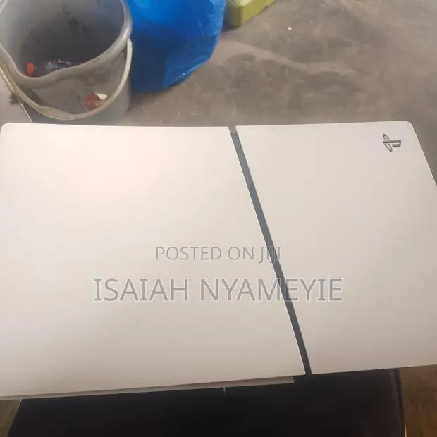 PS5 Slim Digital · Photo 1