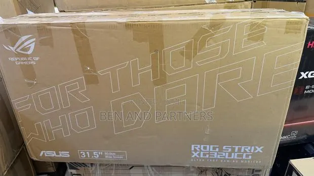 ASUS ROG 32", 4K 160Hz, Fast IPS, USB-C, G-Sync Gaming Monitor. · Photo 1