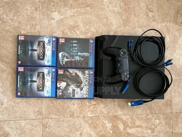 Ps4 Fat With Games · Photo 1