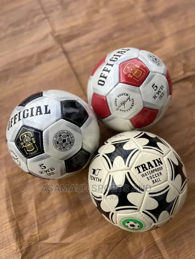 Double Skin Football Suitable for Any Condition · Photo 1