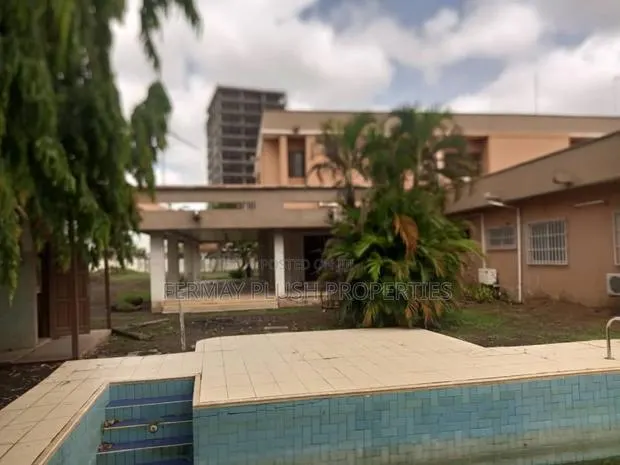 5bdrm House in Roman Ridge, Accra Metropolitan for sale · Photo 1