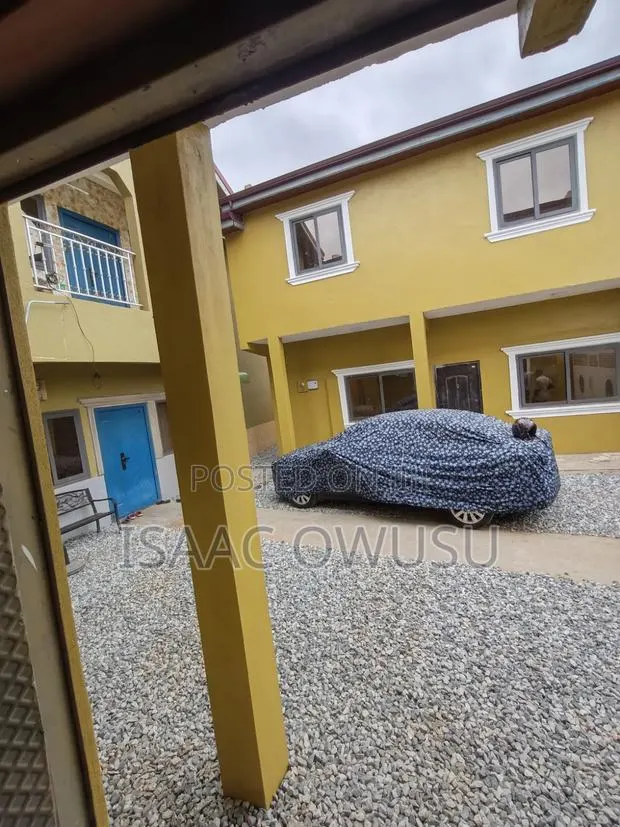 2bdrm Duplex in Blue Cross, Mallam for rent · Photo 1