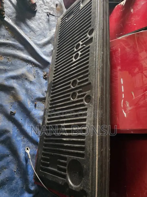 FORD F150 2010 to 2015 Boot · Photo 1