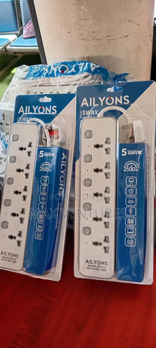 Ailyons 5-Way Power Strip With Individual Switches · Photo 1