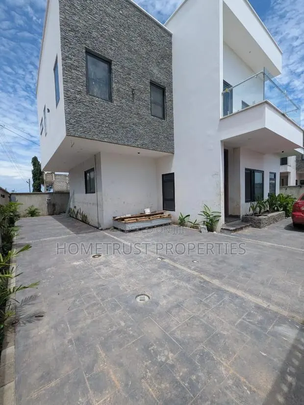 4bdrm Duplex in Achimota Tantra, Unity Closed for sale · Photo 1