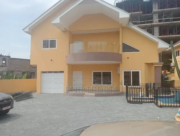 4bdrm Duplex in Airport Residential for rent · Photo 1
