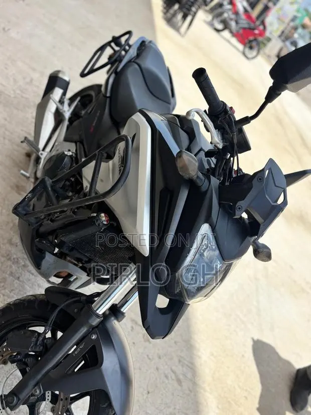 Honda NC700X 2026 Gray · Photo 1