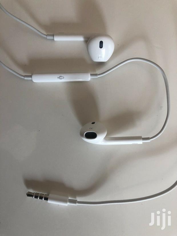 Apple Earbuds(3.5 Jack) · Photo 4