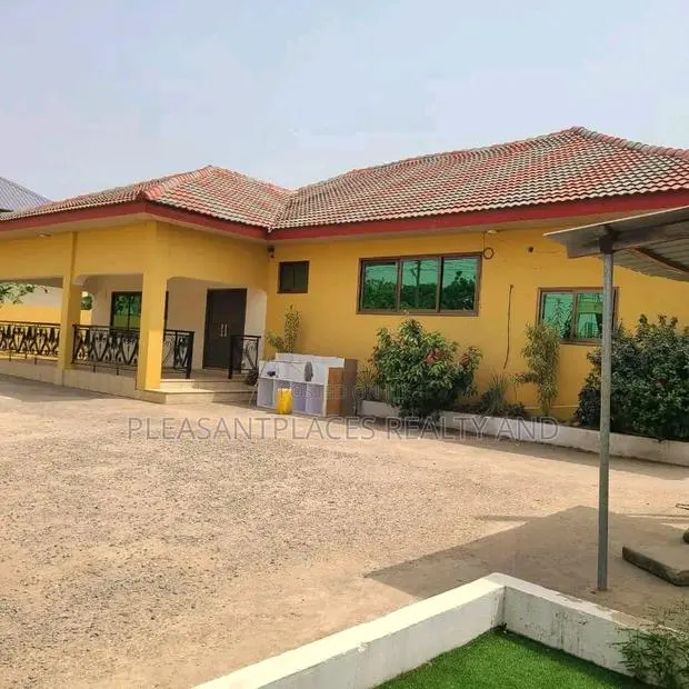 4bdrm House in Pleasantplaces, West Legon for rent · Photo 1