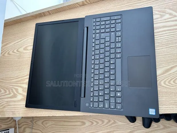 Laptop Lenovo IdeaPad 130 8GB Intel Core i5 SSD 256GB · Photo 1