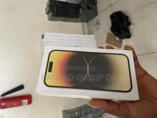 New Apple iPhone 14 Pro 128 GB Gold · Photo 1