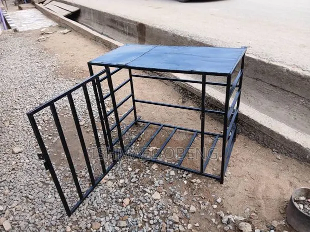 Cylinder Cage · Photo 1