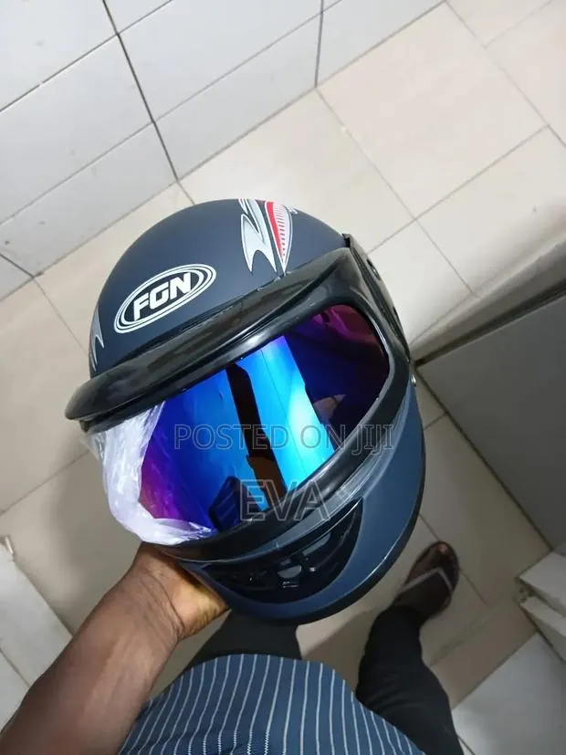 Motor Helmet · Photo 1