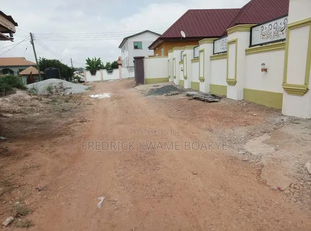 2 Plot Of Land For Sale At Agric Kromoase · Photo 1