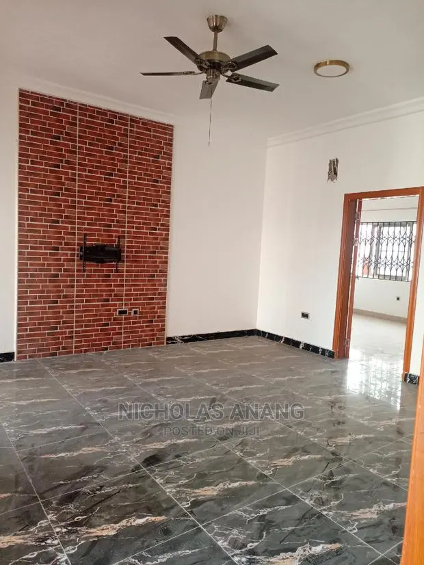 2bdrm Apartment in The Dorns, New Town for rent · Photo 1
