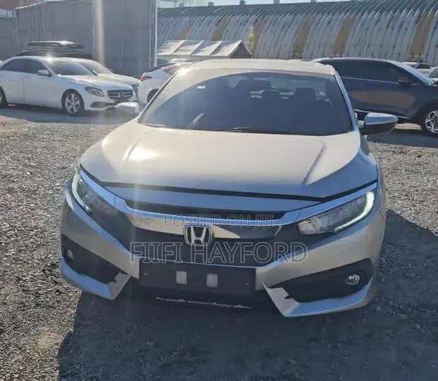 Honda Civic EX 4dr Sedan (2.0L 4cyl) 2017 Silver · Photo 1